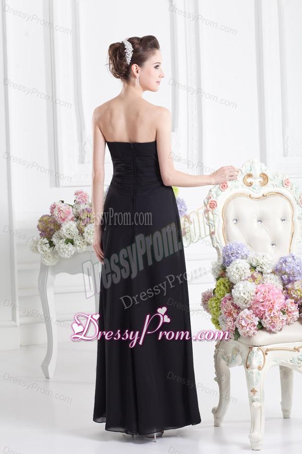 Black Empire Floor-length Prom Dress with Beading and Ruching