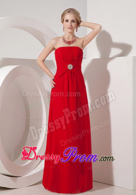 Chiffon Column Strapless Wine Red Prom Dress with Beading