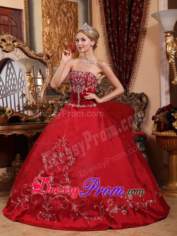 Embroidery Wine Red Strapless Floor-length Satin Dresses For 15