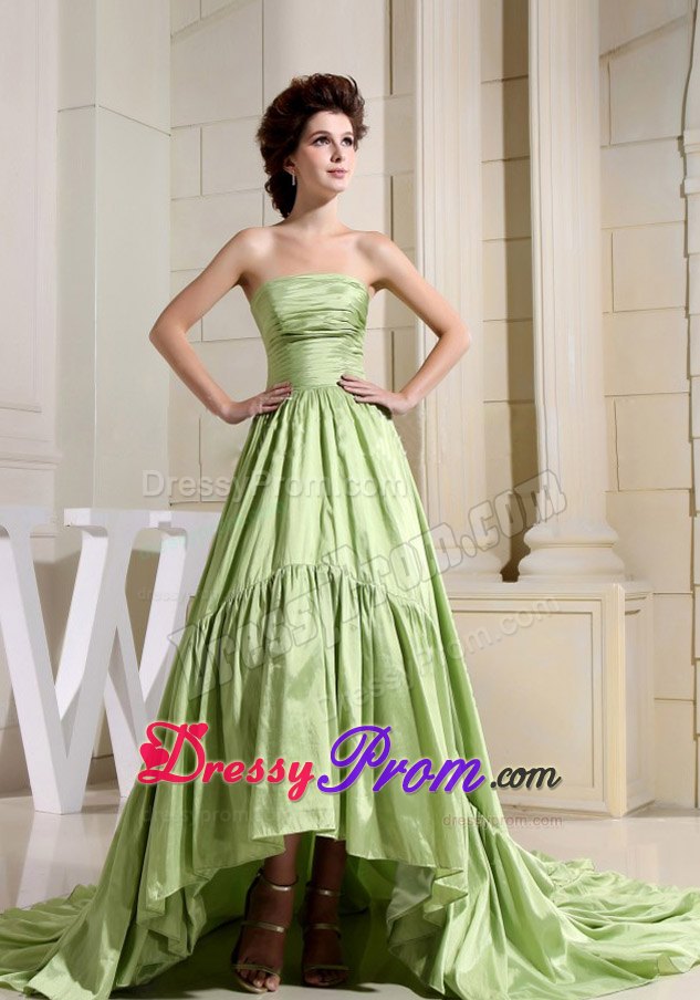 Discount Strapless A-Line Yellow Green Court Train Prom Gowns