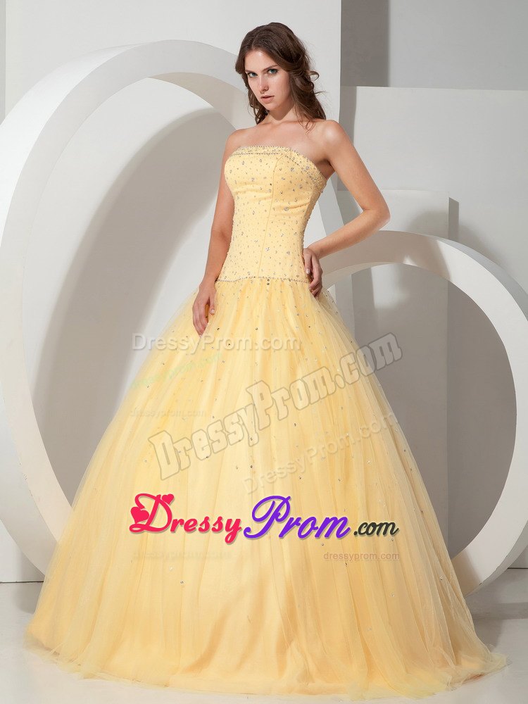 Beading Strapless Light Yellow Ball Gown Tulle Dresses Quinceanera