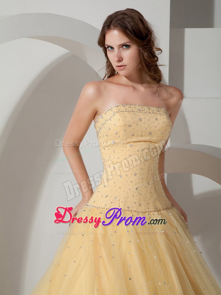 Beading Strapless Light Yellow Ball Gown Tulle Dresses Quinceanera