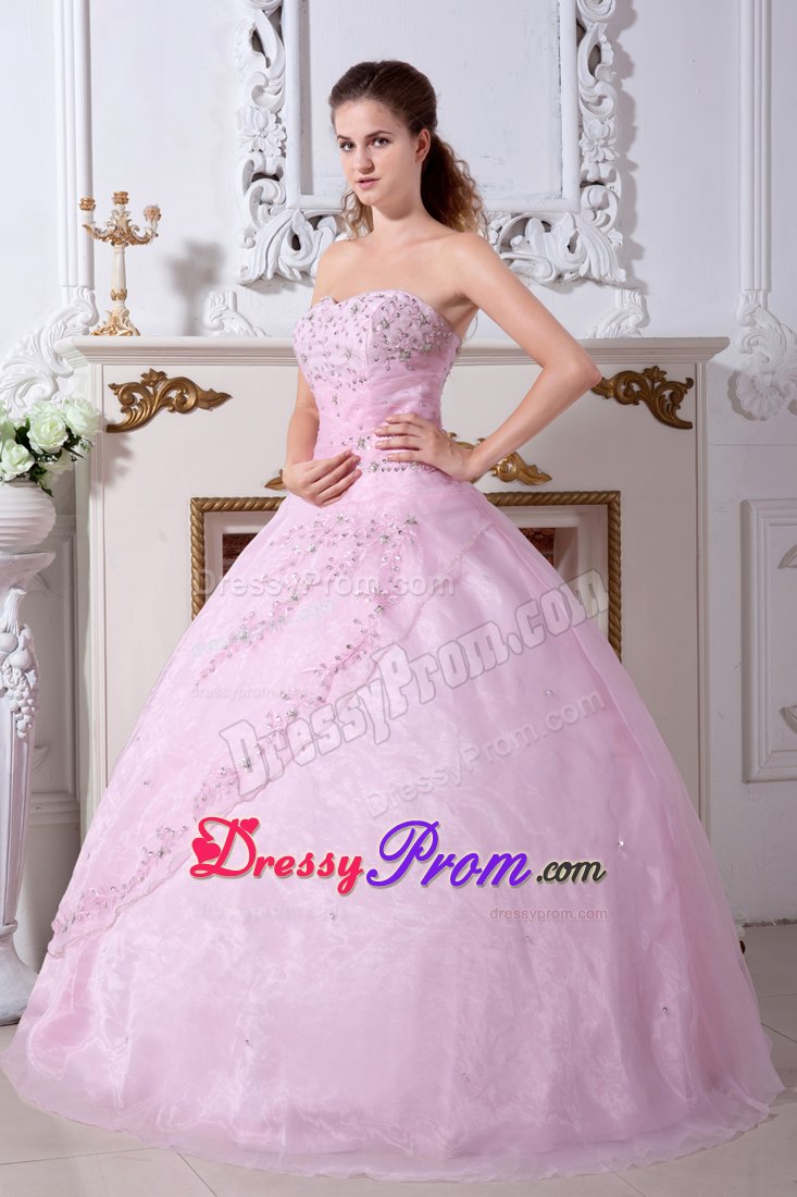 Embroidery Organza Sweetheart Quinceanera Dresses in Rose Pink