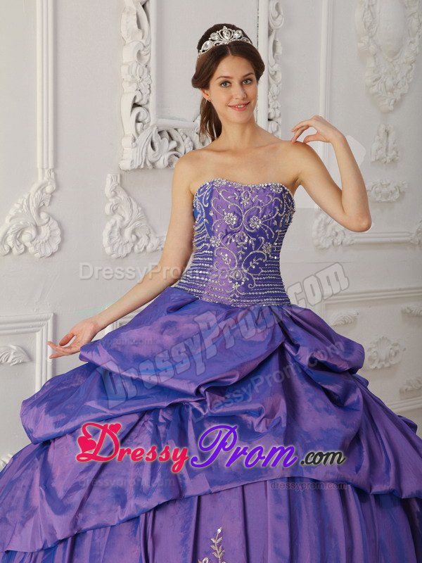 Embroidery Beading Purple Taffeta Appliques Quinceanera Dresses