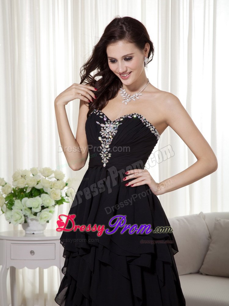 High-low Black Chiffon Sweetheart Beads Prom Gown with Ruffle