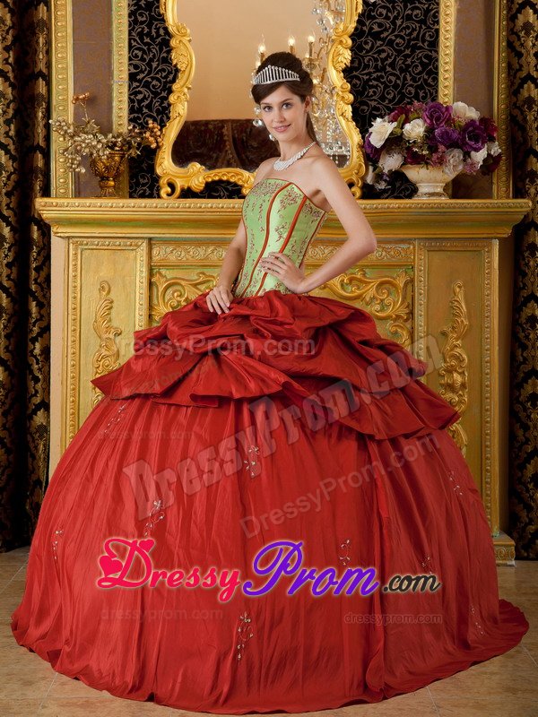 Appliques Strapless Pick Ups Back Out Taffeta Red Quinceanera Gowns