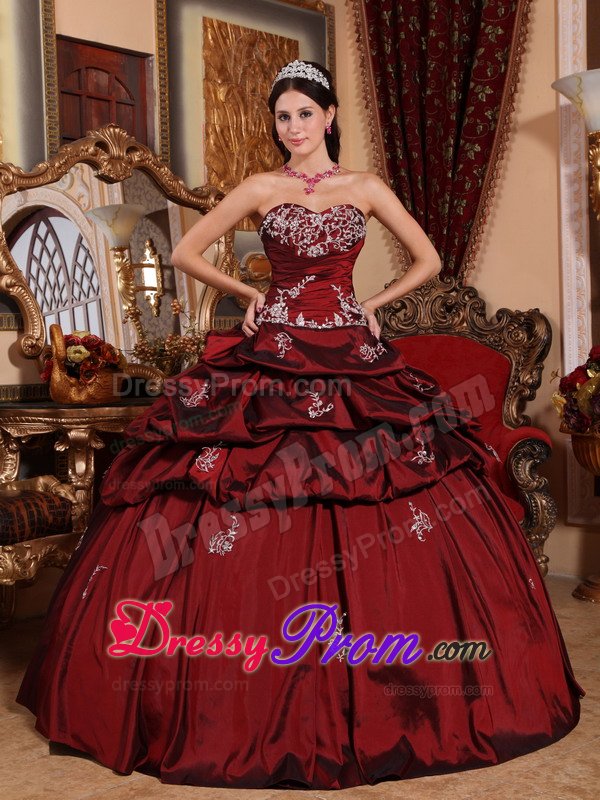 Sweetheart Appliques Pick Ups Wine Red Taffeta Dresses Quinceanera