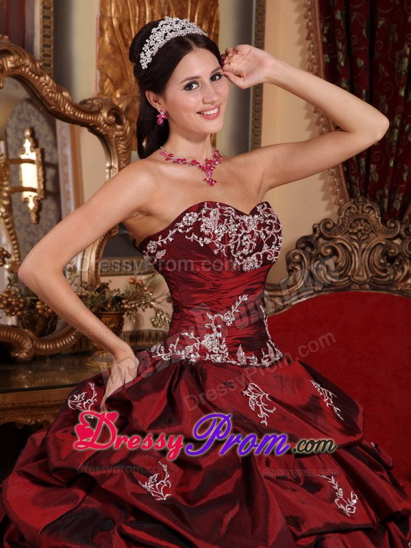 Sweetheart Appliques Pick Ups Wine Red Taffeta Dresses Quinceanera