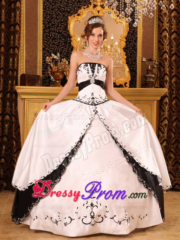 Embroidery Strapless White Satin Floor-length Dresses For a Quinceanera