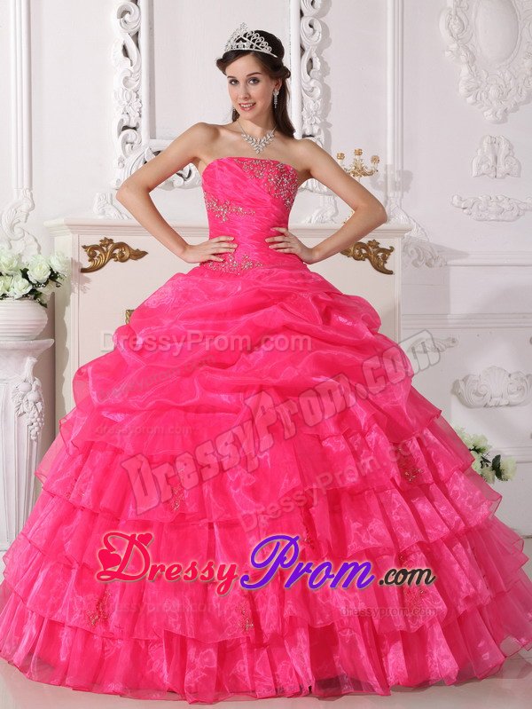 Ruches Appliques Decoration Quinceanera Gowns Strapless with Ruffles