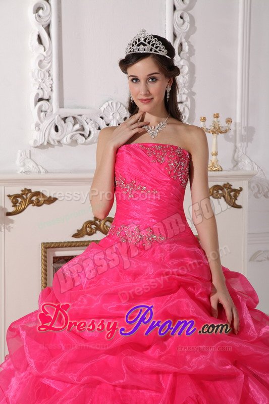 Ruches Appliques Decoration Quinceanera Gowns Strapless with Ruffles