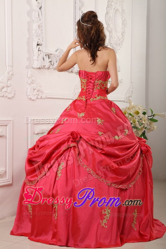 Red Ruched Bodice Quinceanera Dress Appliques Strapless in Taffeta