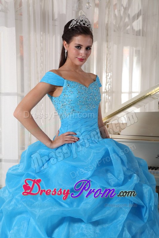 Blue Off Shoulder Quinces Dresses with Pick ups and Beading