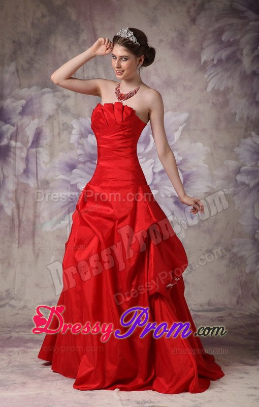 Red A-line Sweetheart Prom Gown Dress with Appliques and Ruches