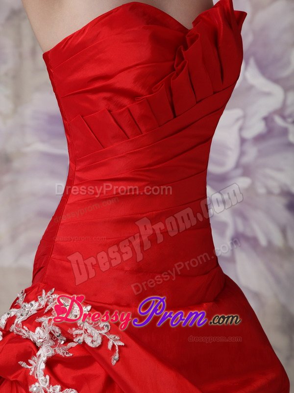 Red A-line Sweetheart Prom Gown Dress with Appliques and Ruches