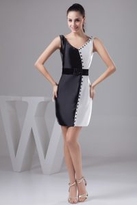 Black and White Short Prom Dress with V-neck and a Wide Sash
