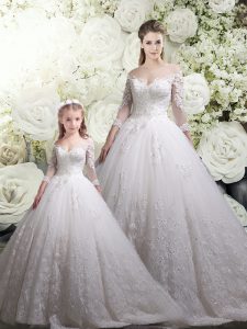 Best Selling White Ball Gowns Tulle Off The Shoulder Half Sleeves Lace Zipper 15 Quinceanera Dress Chapel Train