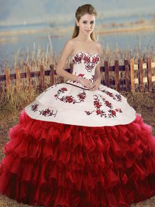 Smart White And Red Organza Lace Up Sweetheart Sleeveless Floor Length Quinceanera Gown Embroidery and Ruffled Layers and Bowknot