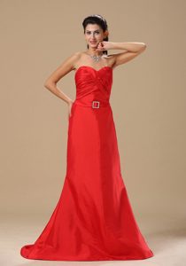 Brand New Classic Brush Train Ruched Red Prom formal Dress