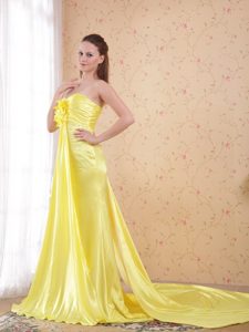 Light Yellow Sheath Watteau Beading Dresses for Prom Princess