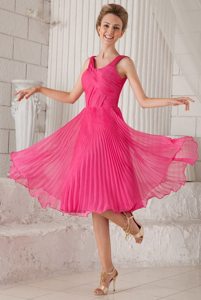 Pleated Hot Pink Organza Homecoming Prom Dresses with Wide Straps