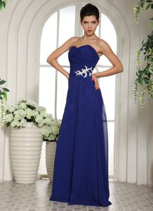 Pretty Floor-length Royal Blue Prom Gowns Beading Sweetheart Chiffon