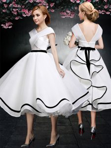 Comfortable Lace Dress for Prom White Zipper Cap Sleeves Tea Length